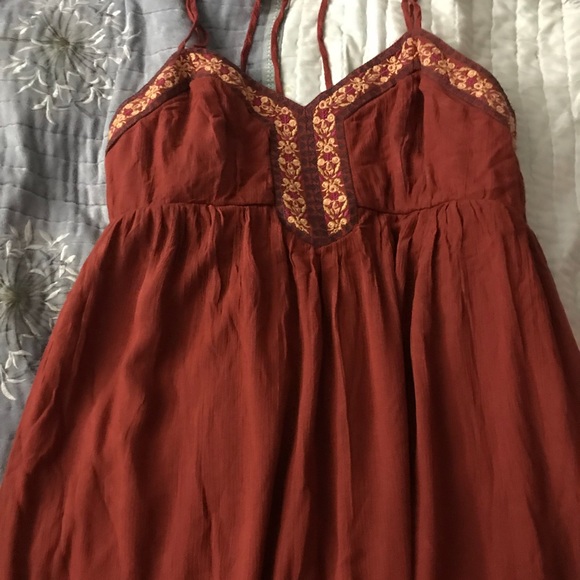 New red sundress - Picture 1 of 3
